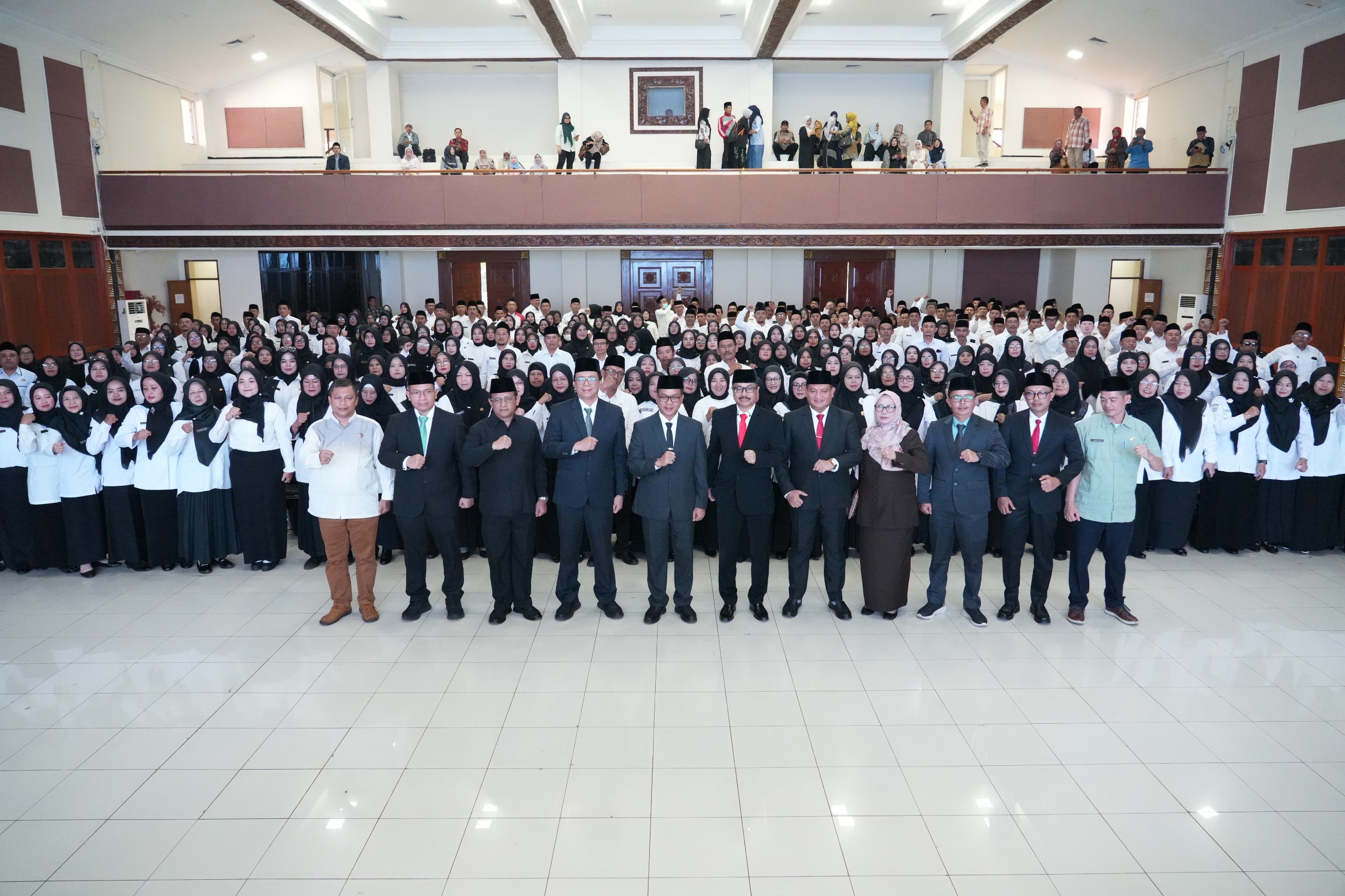 Kang DS Tegaskan Disiplin dan Integritas Kepala Sekolah Lewat Pelantikan 309 Kepala Sekolah Se-Kabupaten Bandun