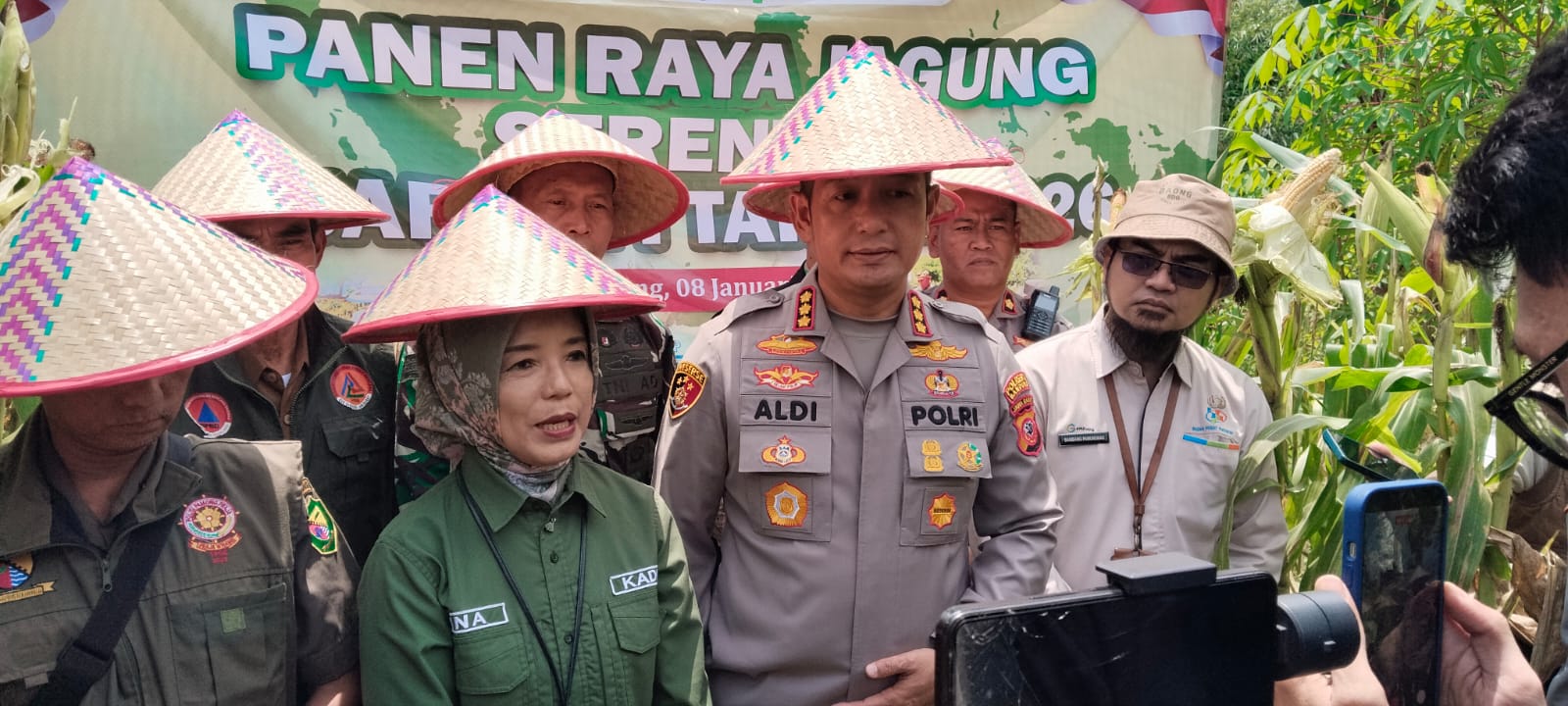 Kapolresta Bandung Hadiri Panen Raya Jagung Serentak Kwartal IV di Wangisagara